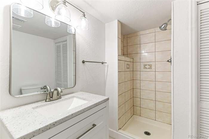 Building Photo - 4530 Clayton St