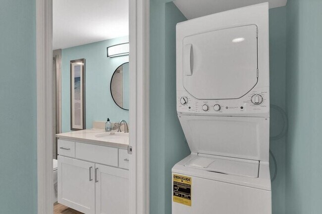 Building Photo - 33 Plantation Dr