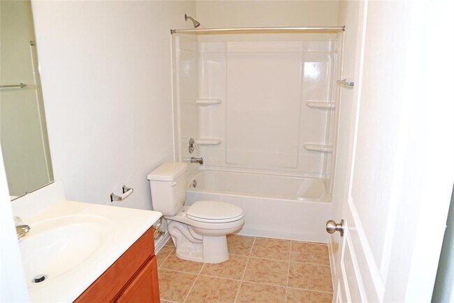 Building Photo - 12323 Skyview Manor Dr