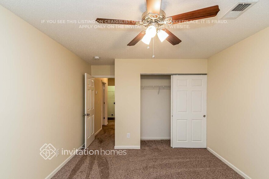 Building Photo - 8020 Bright Oak Trail