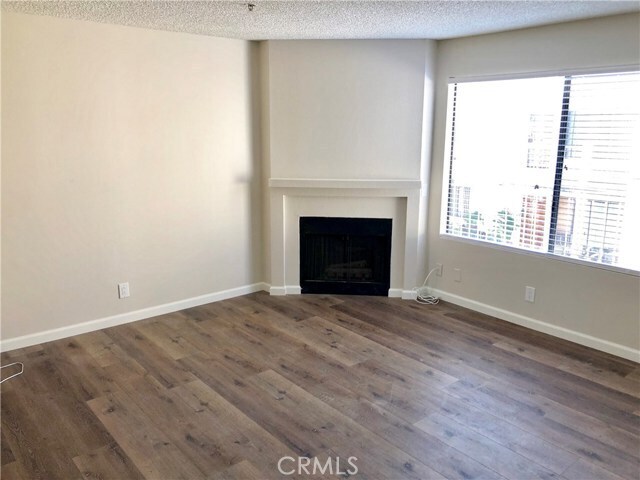 Building Photo - 14082 Edwards St