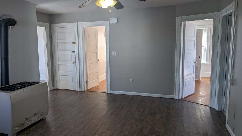 Building Photo - 614 Rimmon St