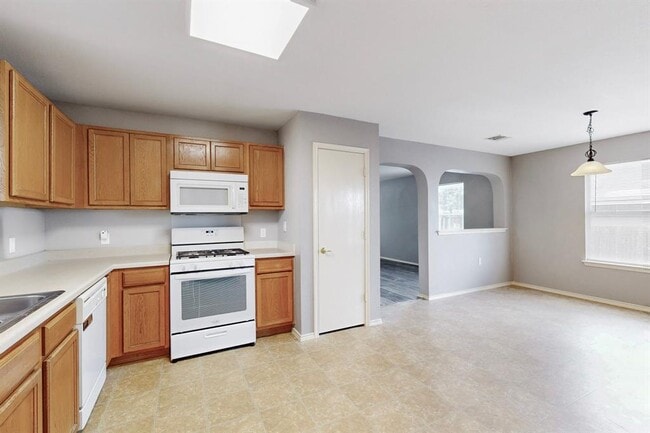 Building Photo - 13528 Briarcreek Loop