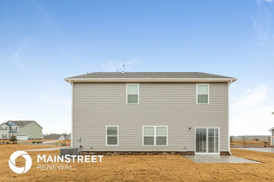 Building Photo - 2127 Vecchio Dr