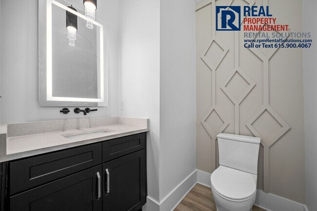 Building Photo - Brand new luxury townhome in East Nashvill...
