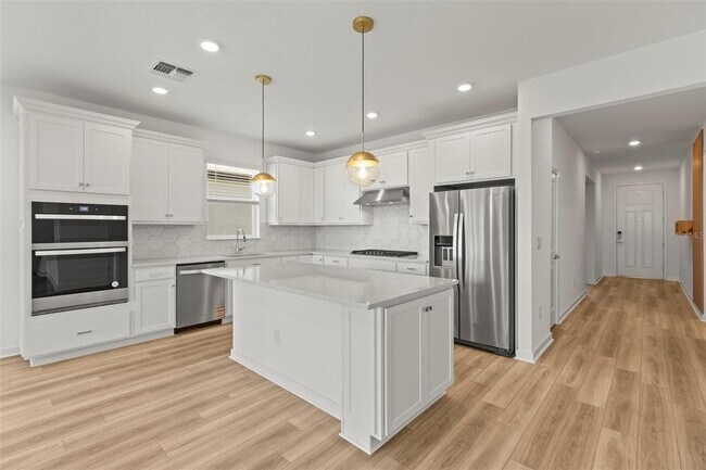 Building Photo - 6703 Michael Favor Wy