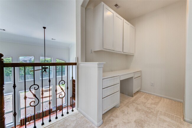 Building Photo - 1335 Altavilla Ln