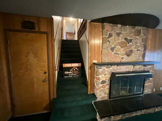 Building Photo - 5859 S 3500 W