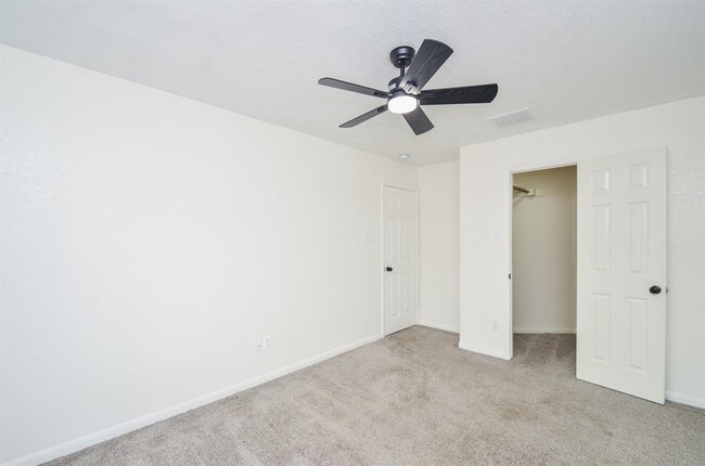 Building Photo - 4835 Richmond Knoll Ln