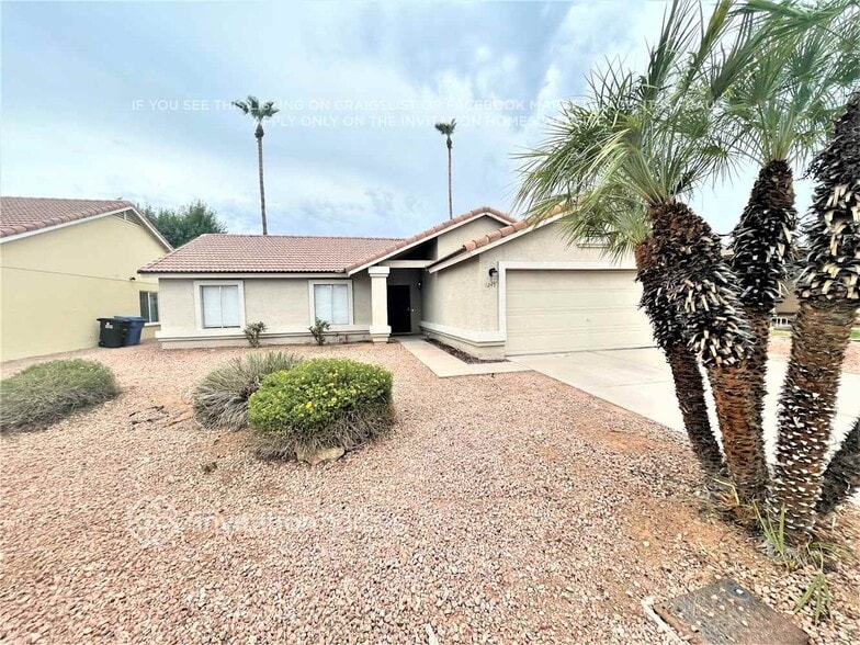 Primary Photo - 1249 E Douglas Ave