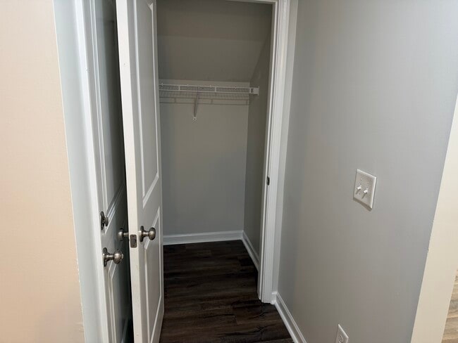 Building Photo - 212 Windfall Rd