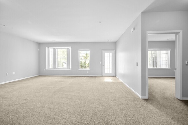 Building Photo - 14152 Webster Dr