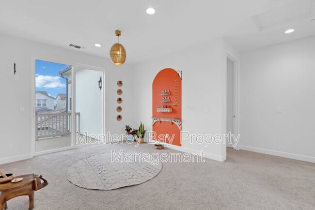 Building Photo - 3013 Pinnacles Wy