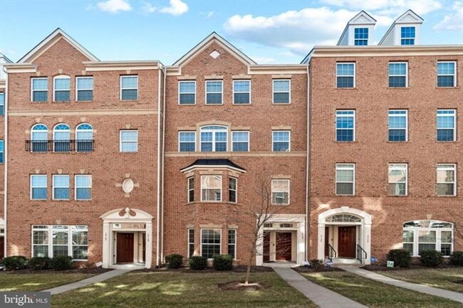 Primary Photo - 15151 Leicestershire St