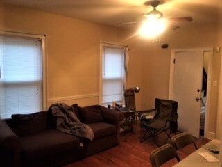 Building Photo - 208 Willow St