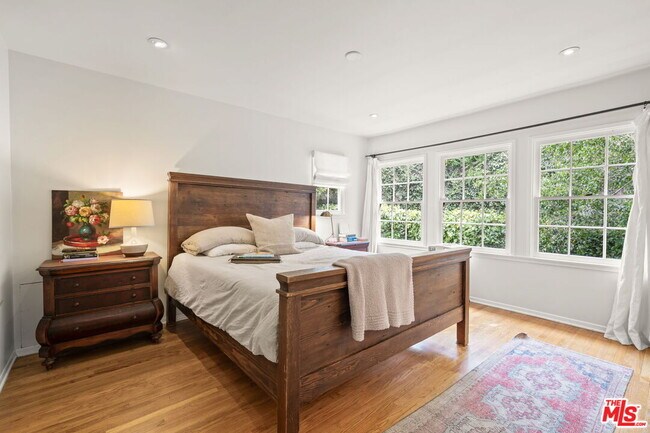 Building Photo - 5630 Spreading Oak Dr