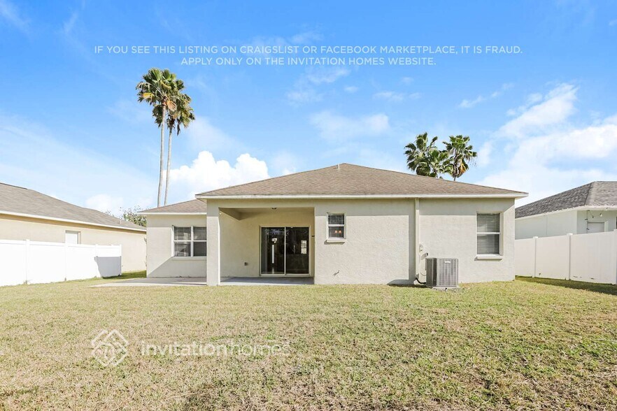 Building Photo - 25150 Conestoga Dr