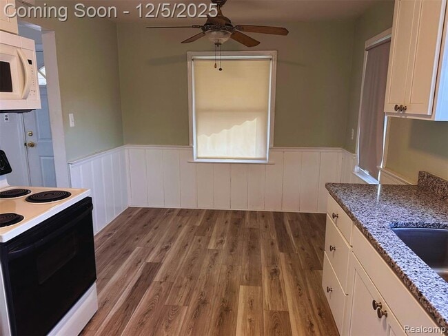 Building Photo - 110 Hamata Ave