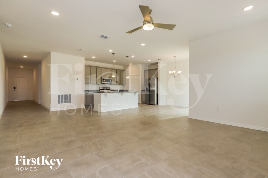 Building Photo - 190 Windsor Reserve Dr