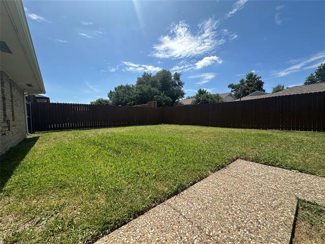 Building Photo - 526 Sheffield Dr