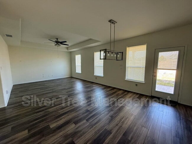 Building Photo - 117 Wild Onion Ln