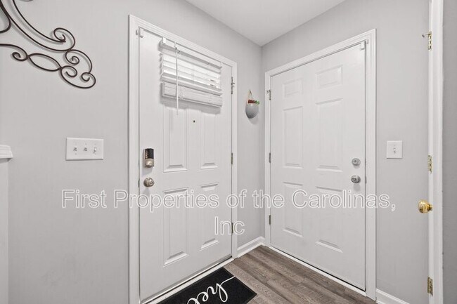 Building Photo - 16865 Timber Crossing Rd