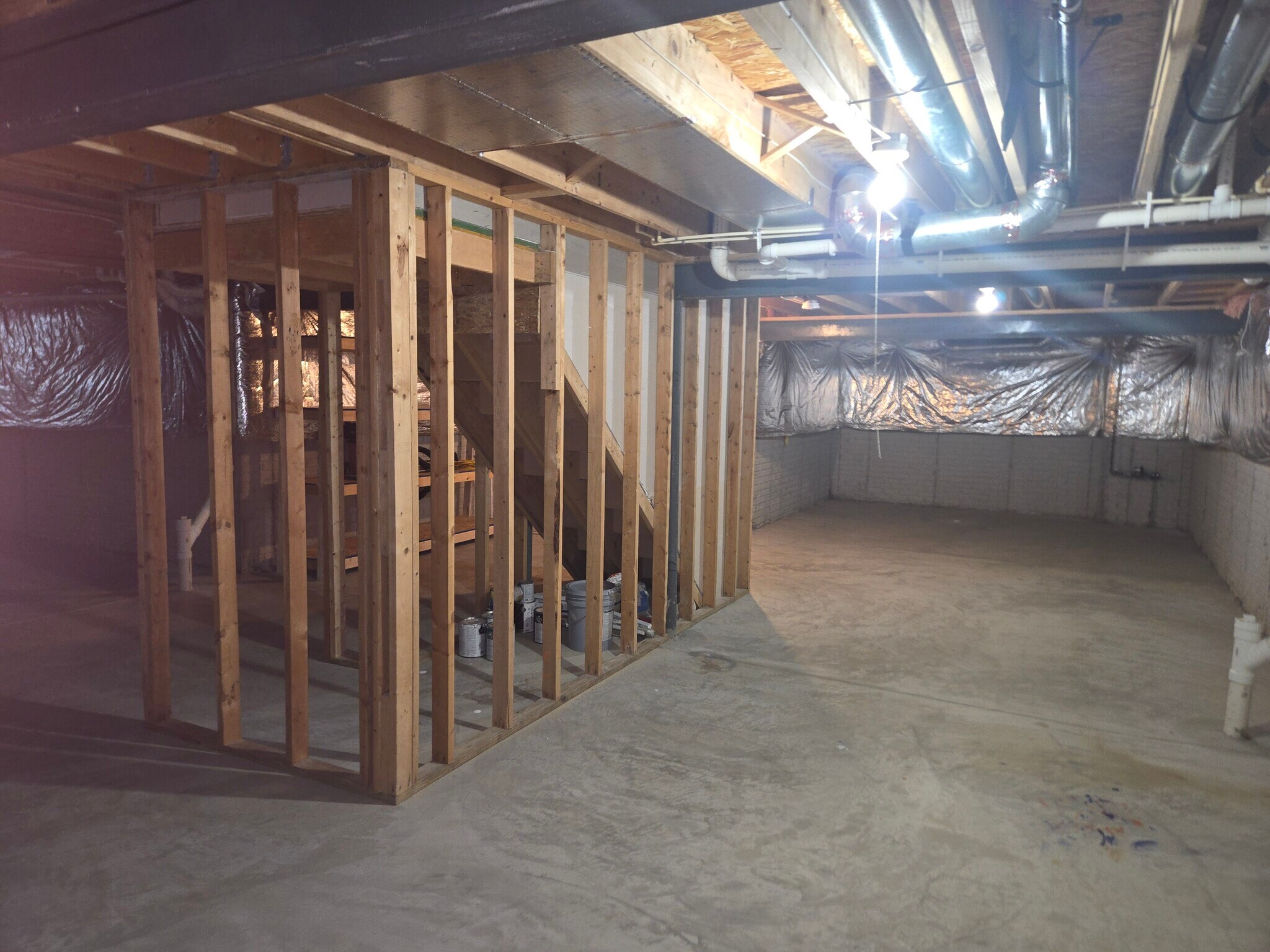 Building Photo - 44 Village Green Dr