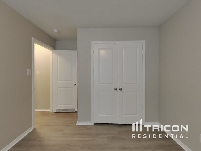 Building Photo - 4002 Stanley Park