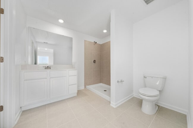 Building Photo - 3146 Totem Rd