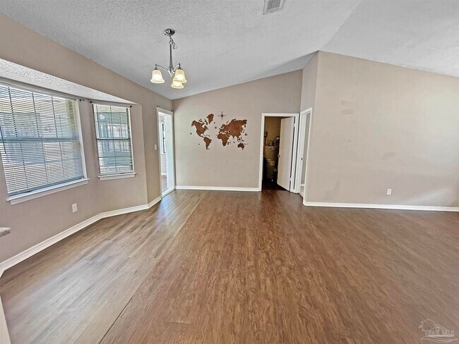 Building Photo - 7524 Sandy Creek Dr