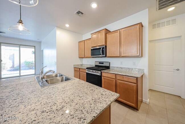 Building Photo - 14220 W Willow Ave