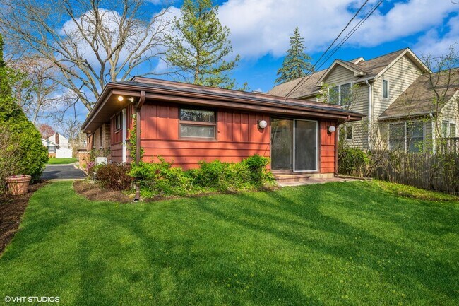 Building Photo - 1317 Ferndale Ave