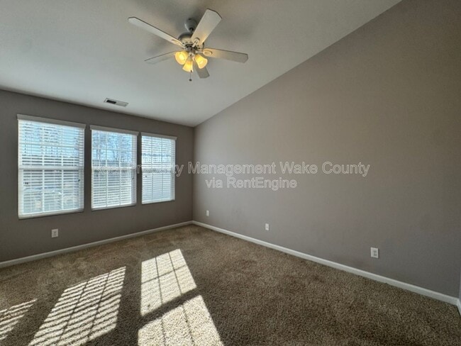 Building Photo - 826 Cupola Dr