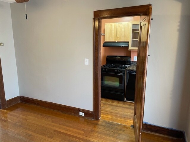 Building Photo - 2743 4th St NE