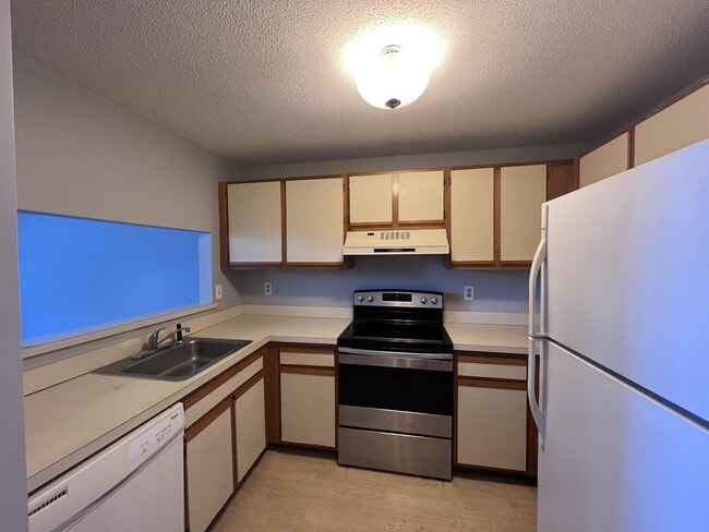 Building Photo - 15 Prospect St