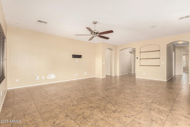 Building Photo - 2806 E Trigger Way