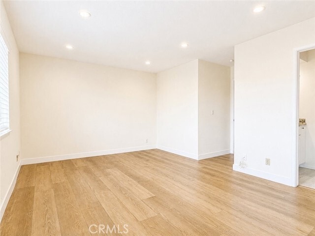 Building Photo - 27943 Ridgebrook Ct