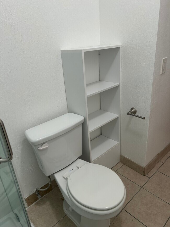 Building Photo - 1616 Federal Ave