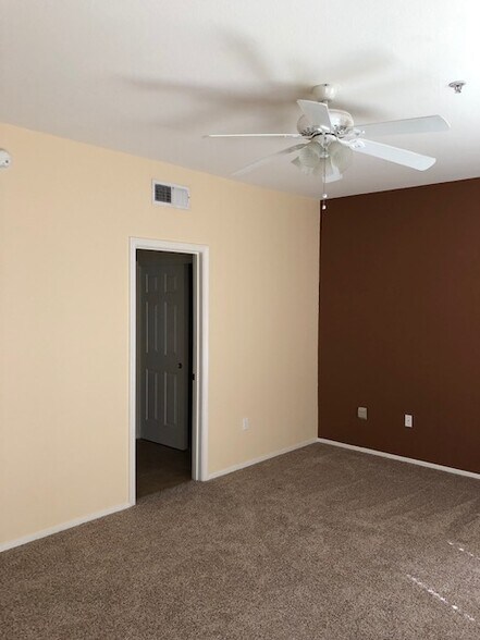 MASTER - 2150 W Alameda Rd