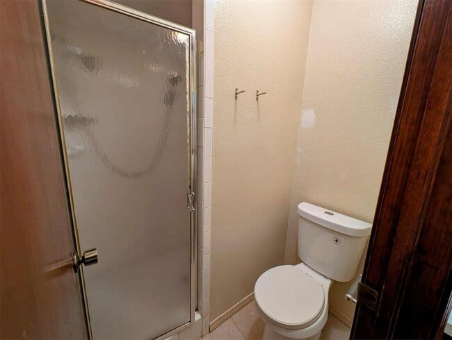 Building Photo - 3729 SE 48th Pl