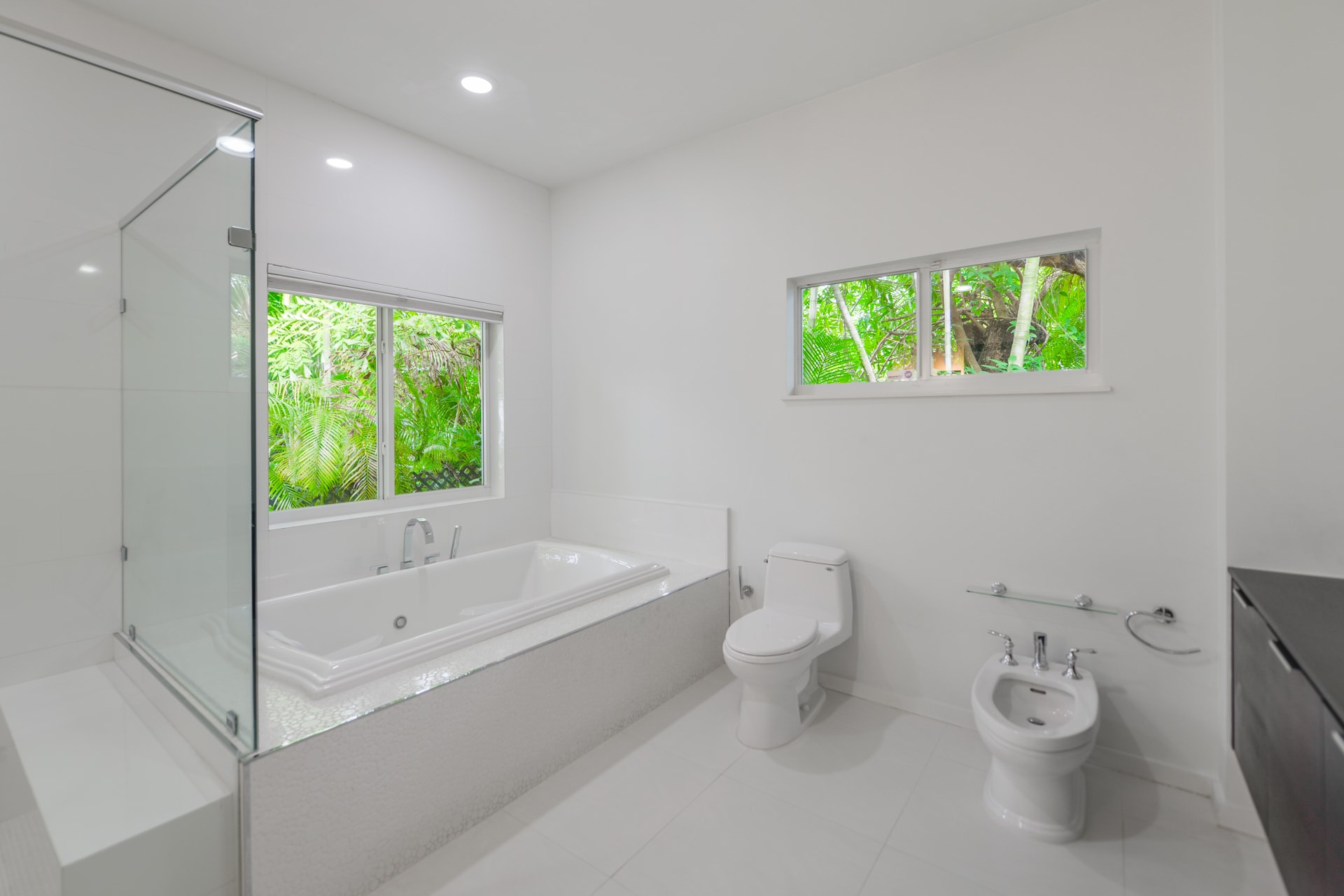 Building Photo - 911 Mariana Ave