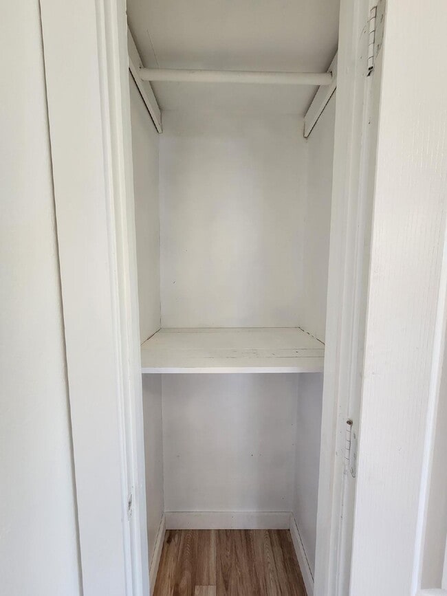 Building Photo - Updated 1-Bedroom Home with Spacious Yard ...