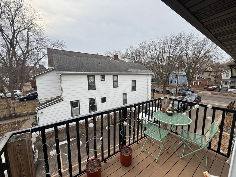 Building Photo - 137-141 N Franklin St