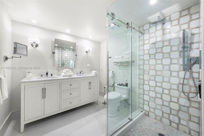 Building Photo - 4300 N Ocean Blvd