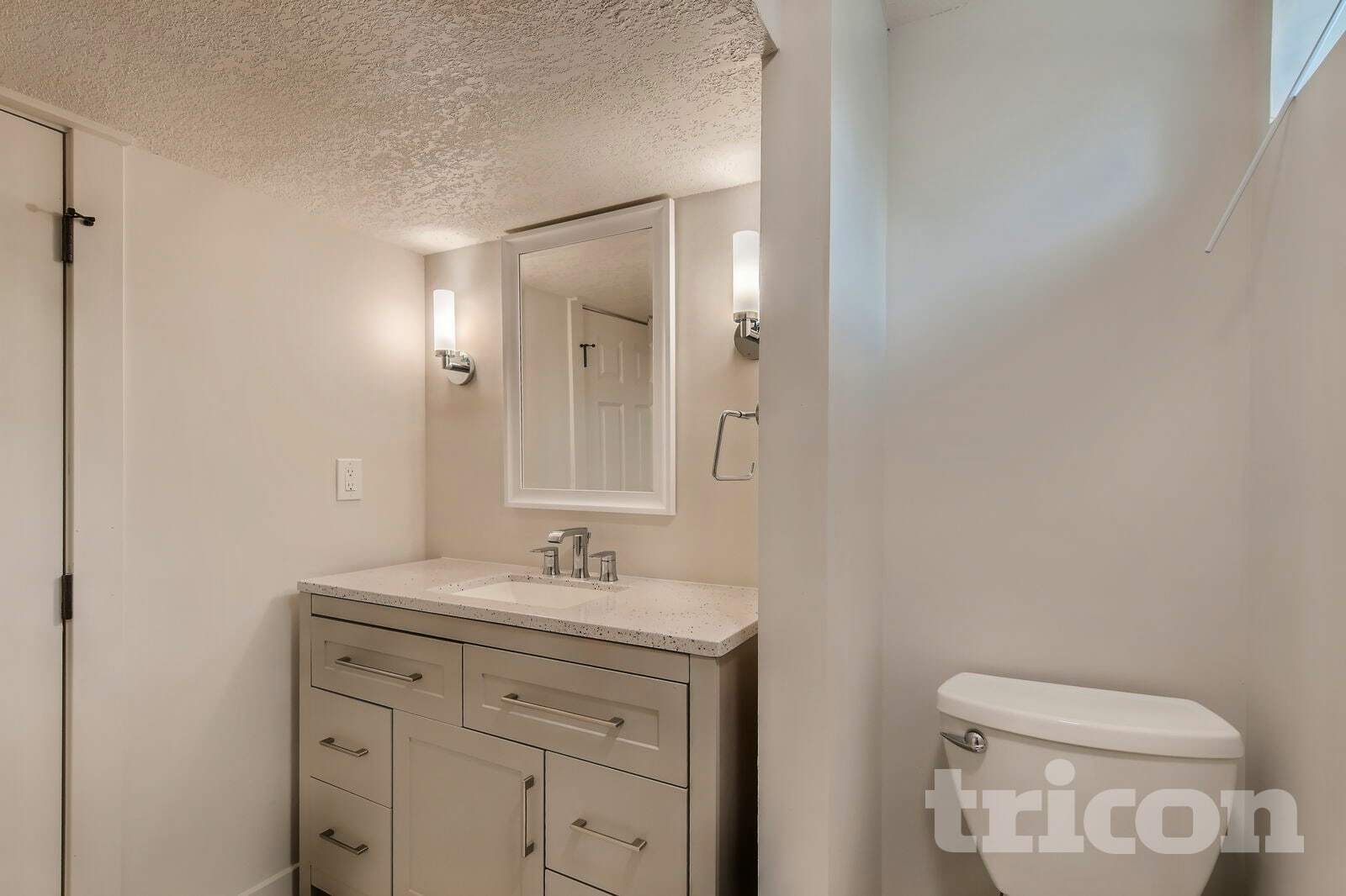 Building Photo - 7317 Clinton Ave