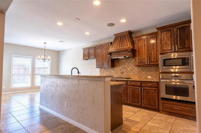 Building Photo - 1609 Clearwater Dr