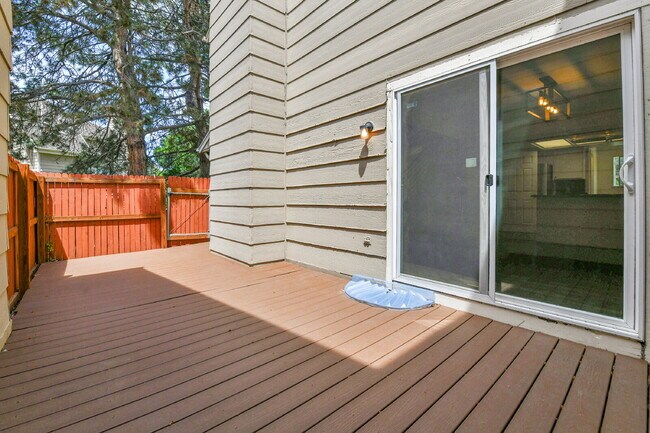Building Photo - $2,795.00 - 4 Bedroom, 3 Bathroom, Single ...