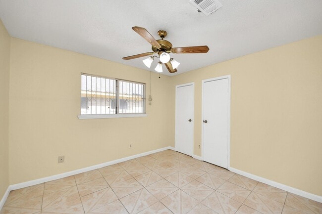 Building Photo - 8105 Lanham Ln