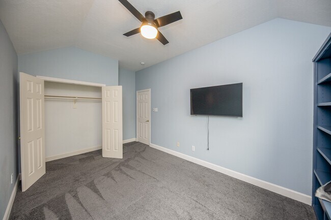 Building Photo - 206 Cheswick Cir