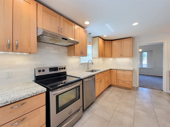 Building Photo - 20506 Laverton Dr